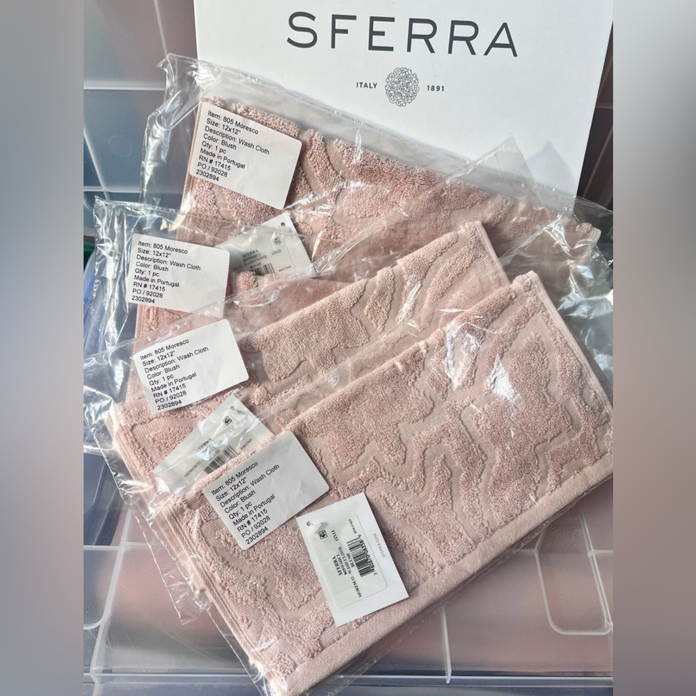 4 PC SET | SFERRA MORESCO BLUSH WASH TOWELS 12”sq JACQUARD  MOTIF NWT